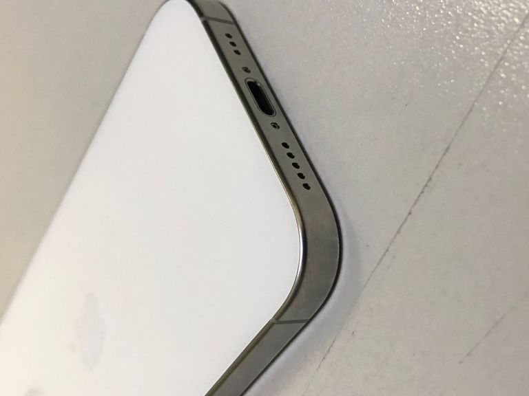 Розпродаж Apple iphone 16 pro 128gb, продавець Техноскарб