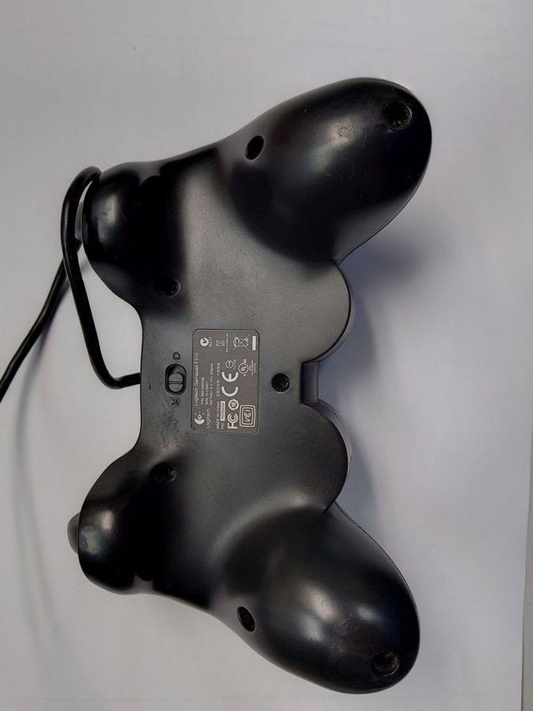 Дешево Logitech Gamepad F310 з ломбарду