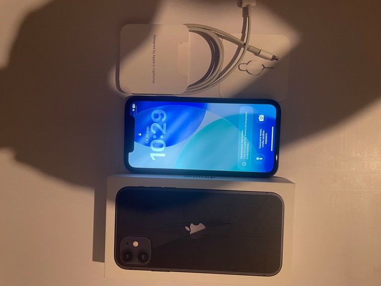 Дешево Apple iPhone 11 64GB Black Slim Box (MHDA3) з ломбарду