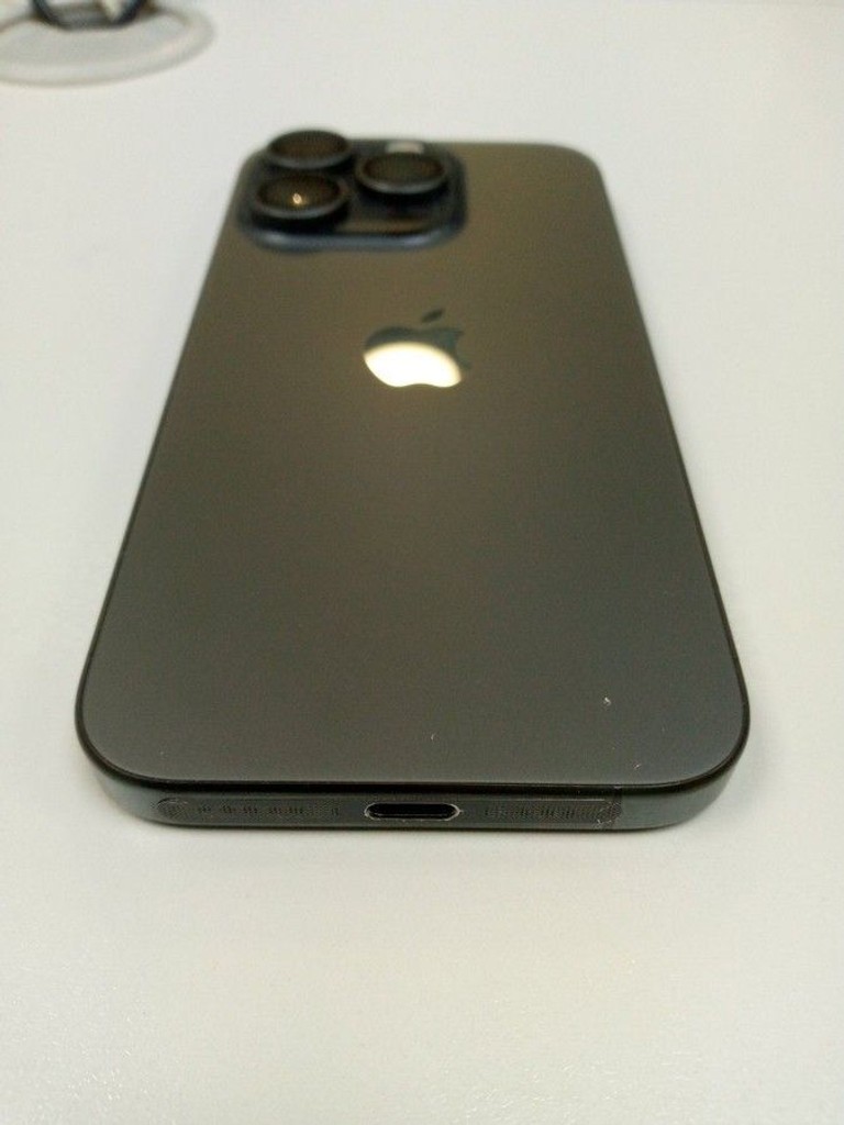 Apple iphone 15 pro 256gb Код:01-200938794. Зображення 6
