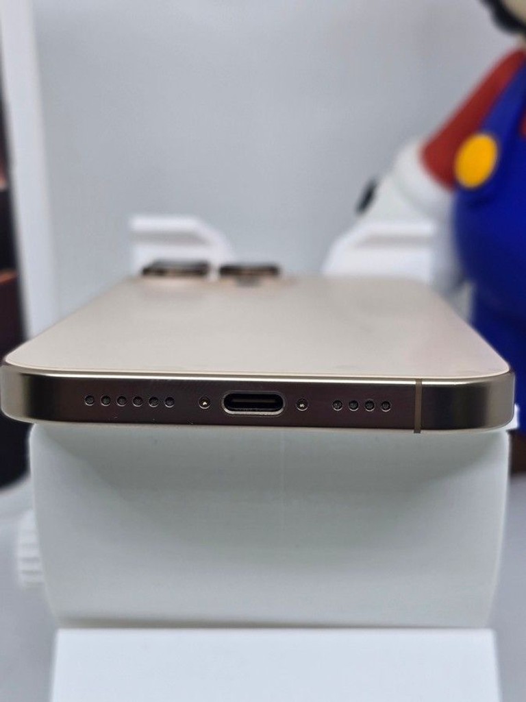 Apple iphone 16 pro max 1tb Код:01-200858465. Зображення 6