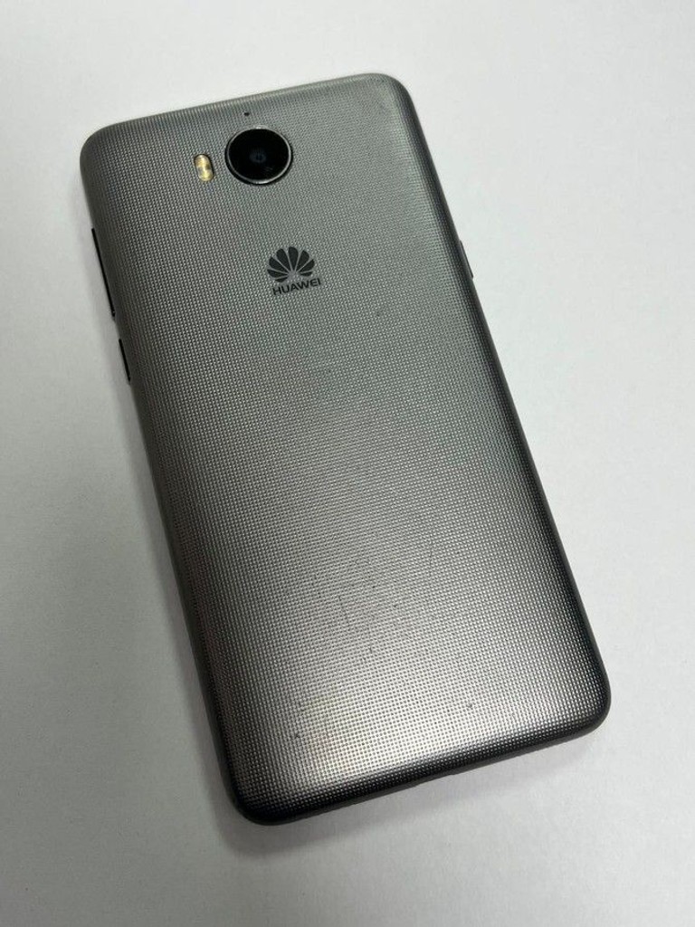 Дешиво Huawei y5 2017 mya-u29 2/16gb с ломбарда