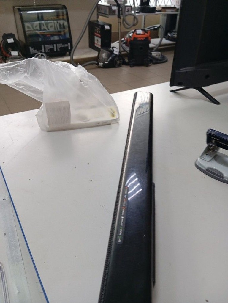 Дешиво Hisense hs205 с ломбарда