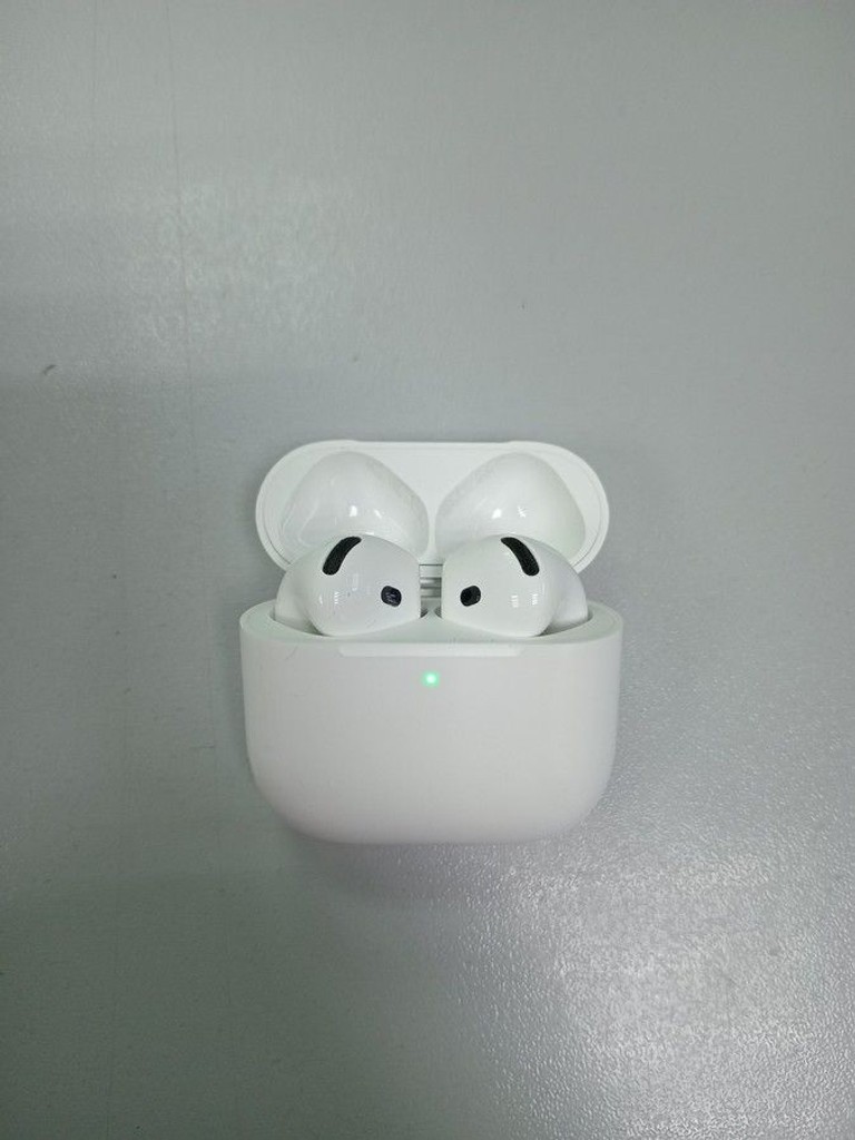 Купити Apple airpods 4 with active noise cancellation Б/У