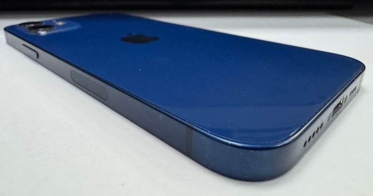 Apple iPhone 12 64GB (PRODUCT)RED Код:01-200989216. Изображение 8