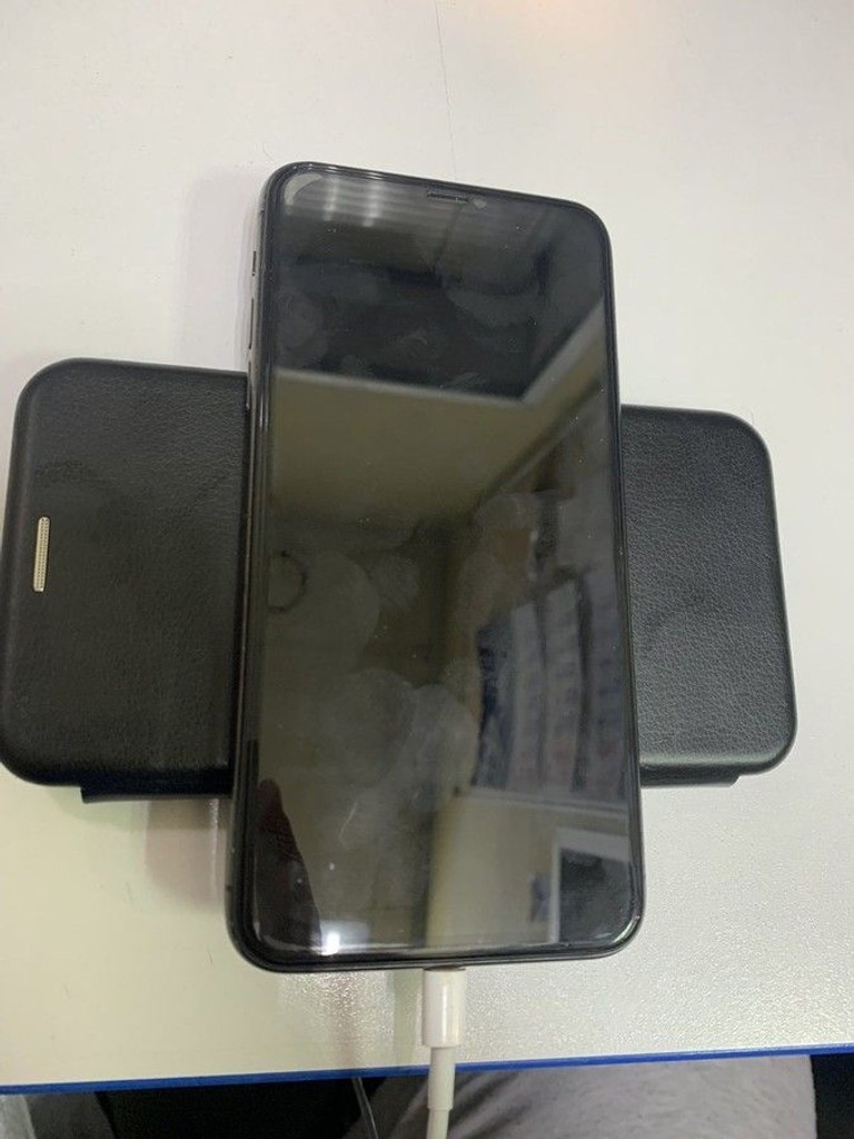 Оголошення Apple iphone 11 pro max 64gb Б/У
