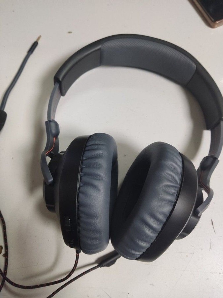 Купити Jbl quantum 100 Б/У