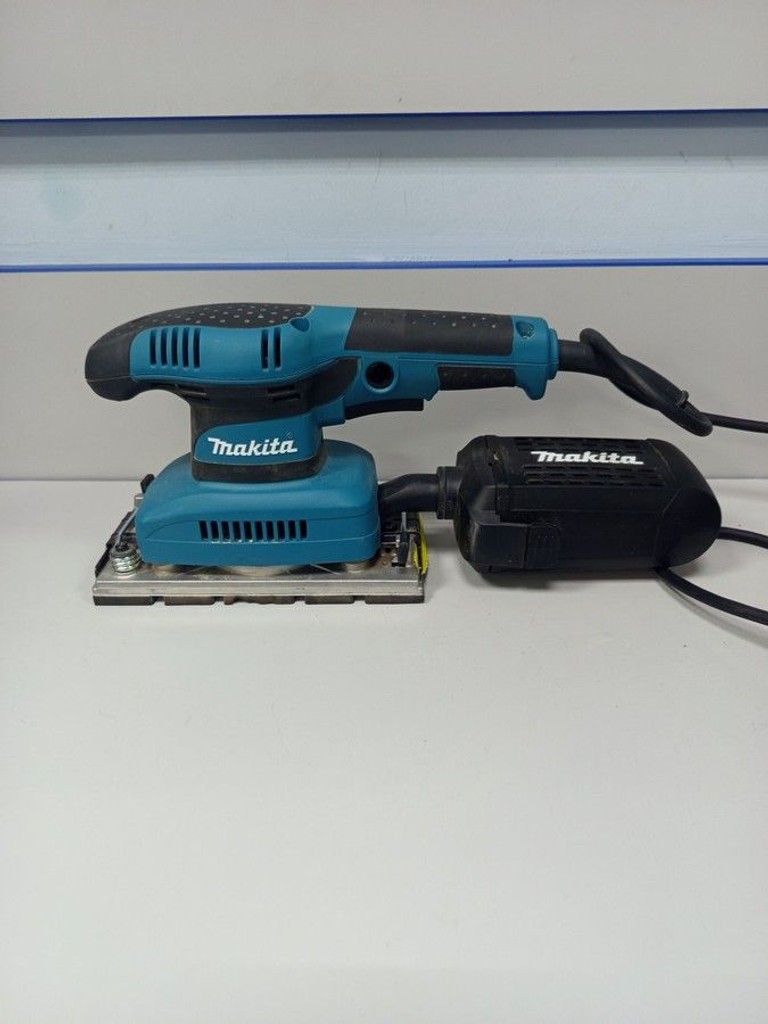 Купити Makita BO3710 Б/У