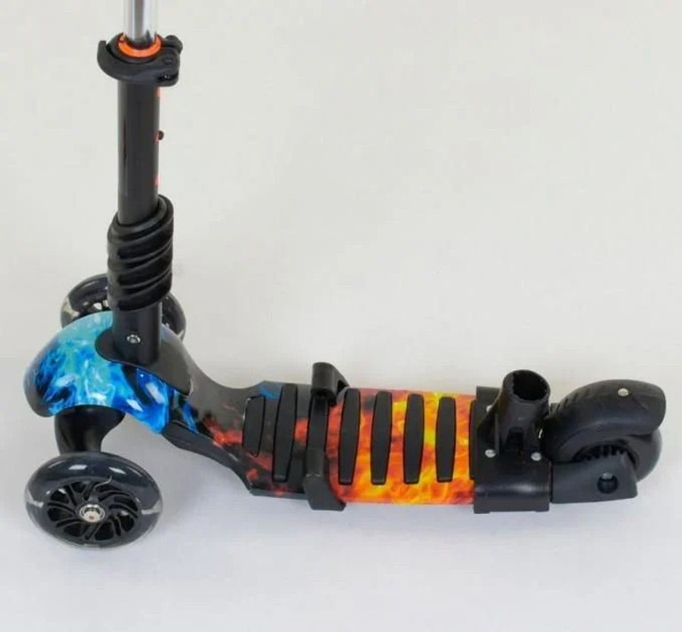 Scooter із колесами, що світяться, і батьківською ручкою 5в1 Код:null. Зображення 5