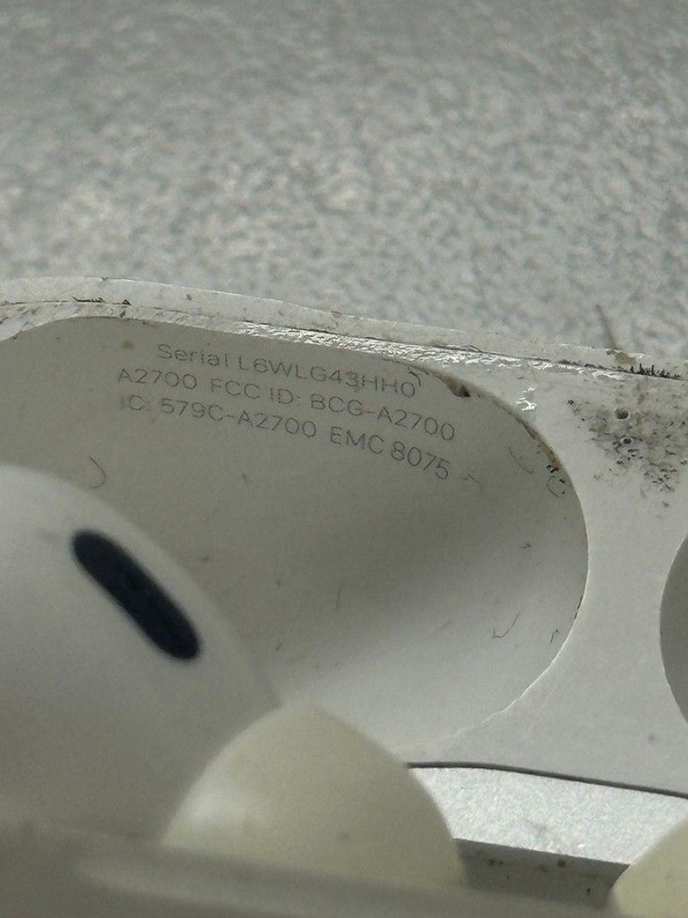 Купити Apple airpods pro 2nd generation magsafe Б/У