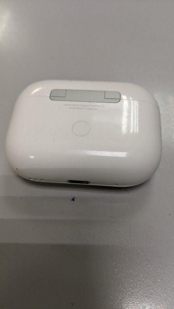 Дешево Apple airpods pro 2nd generation magsafe з ломбарду