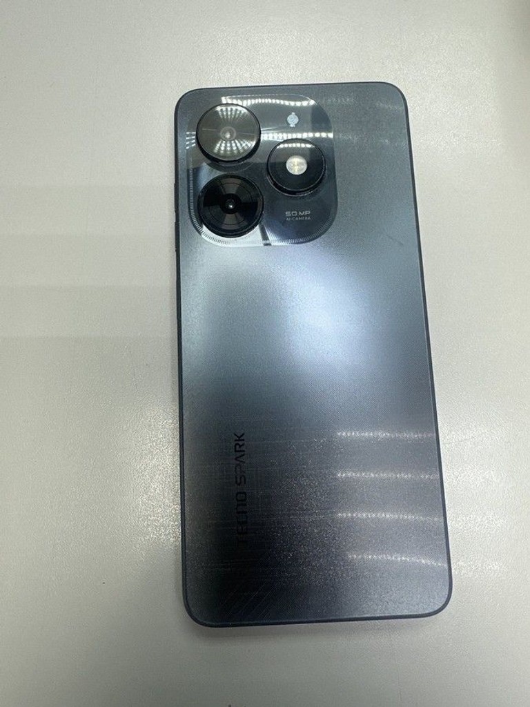Дешево Tecno spark 20c bg7n 4/128gb з ломбарду