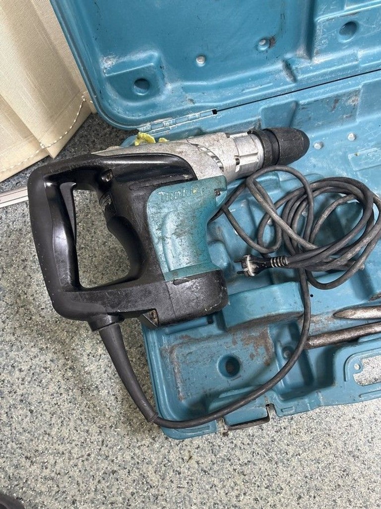 Купити Makita HR4002 Б/У