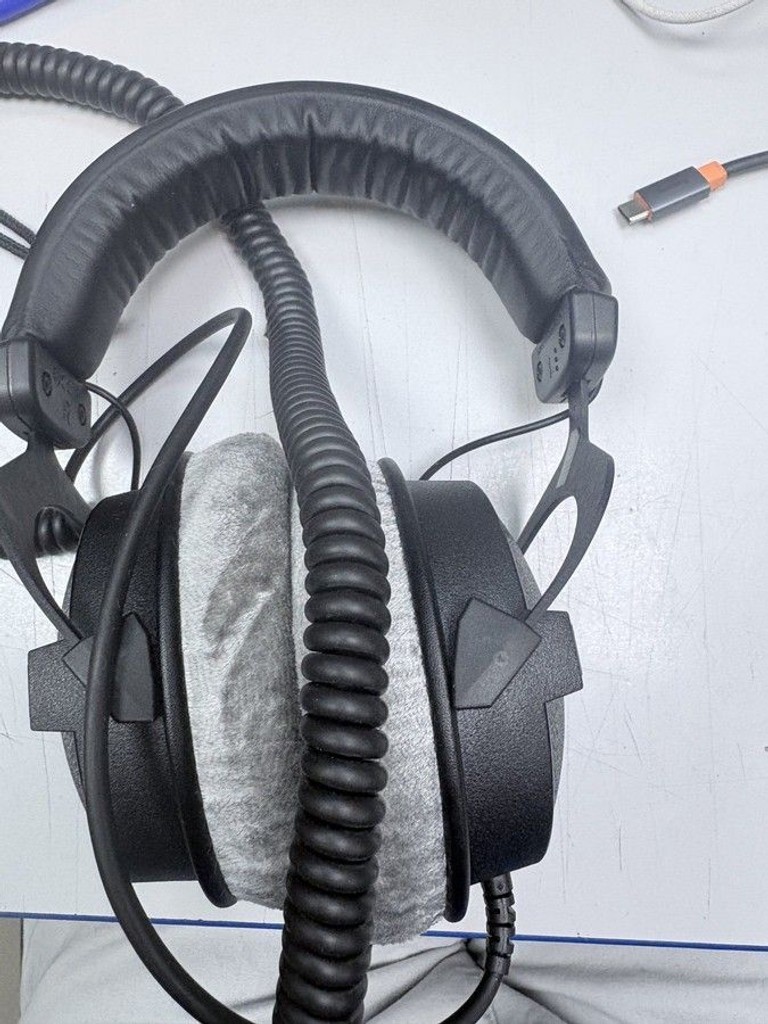 Дешиво Beyerdynamic dt 770 pro 250 ohm с ломбарда