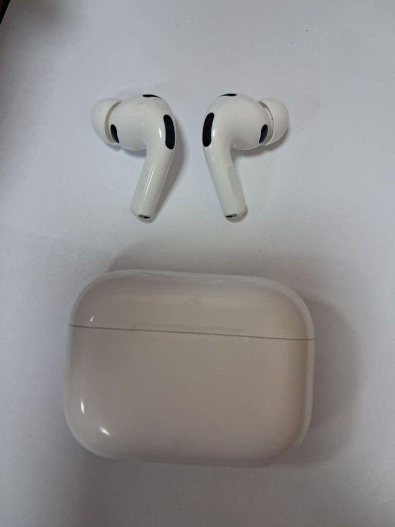 Купити AirPods Pro 3 Б/У