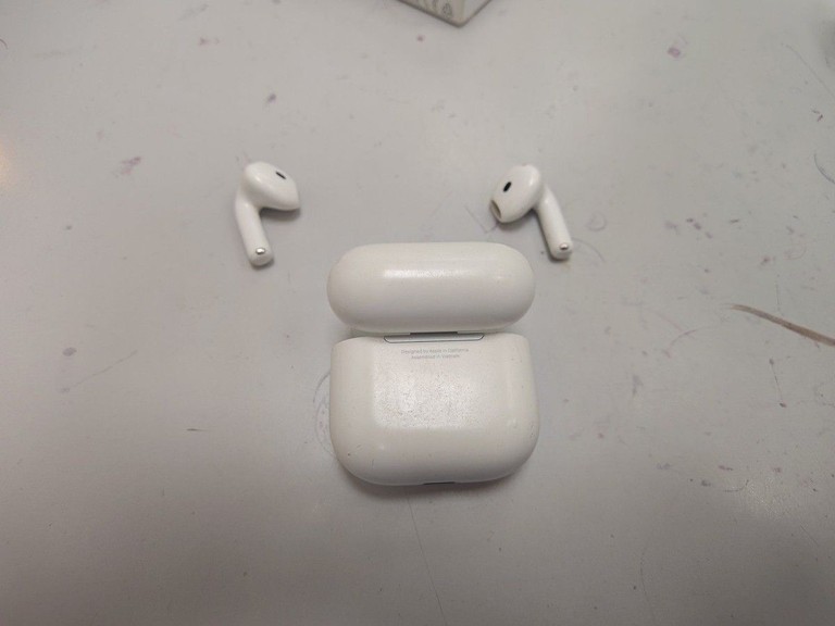 Оголошення Apple airpods 4 Б/У