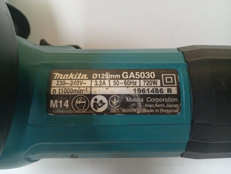 Дешево Makita GA5030 з ломбарду