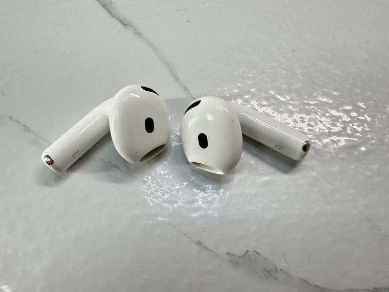Apple airpods 4 with active noise cancellation Код:01-201148332. Зображення 5