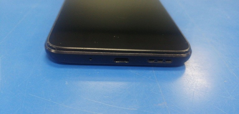 Дешиво Xiaomi redmi 9a 2/32gb с ломбарда