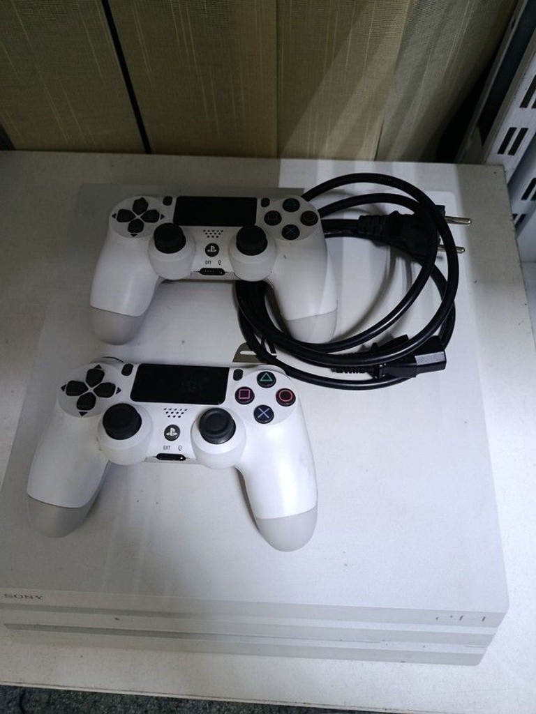 Объявление Sony playstation 4 pro 1tb Б/У