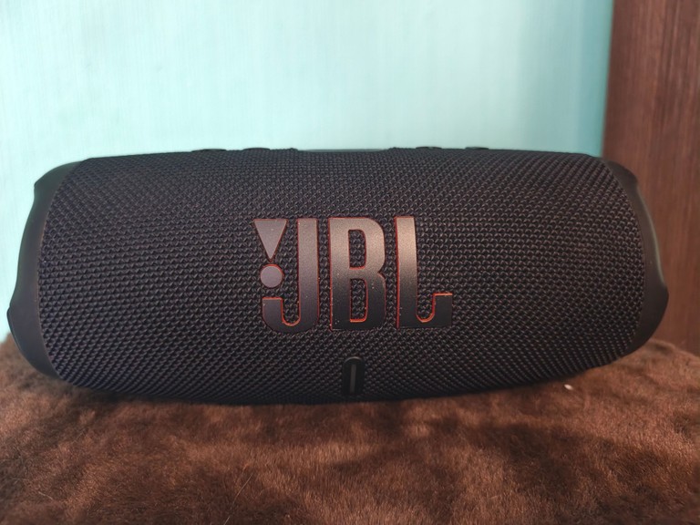 Купить JBL Change 5 Black Б/У