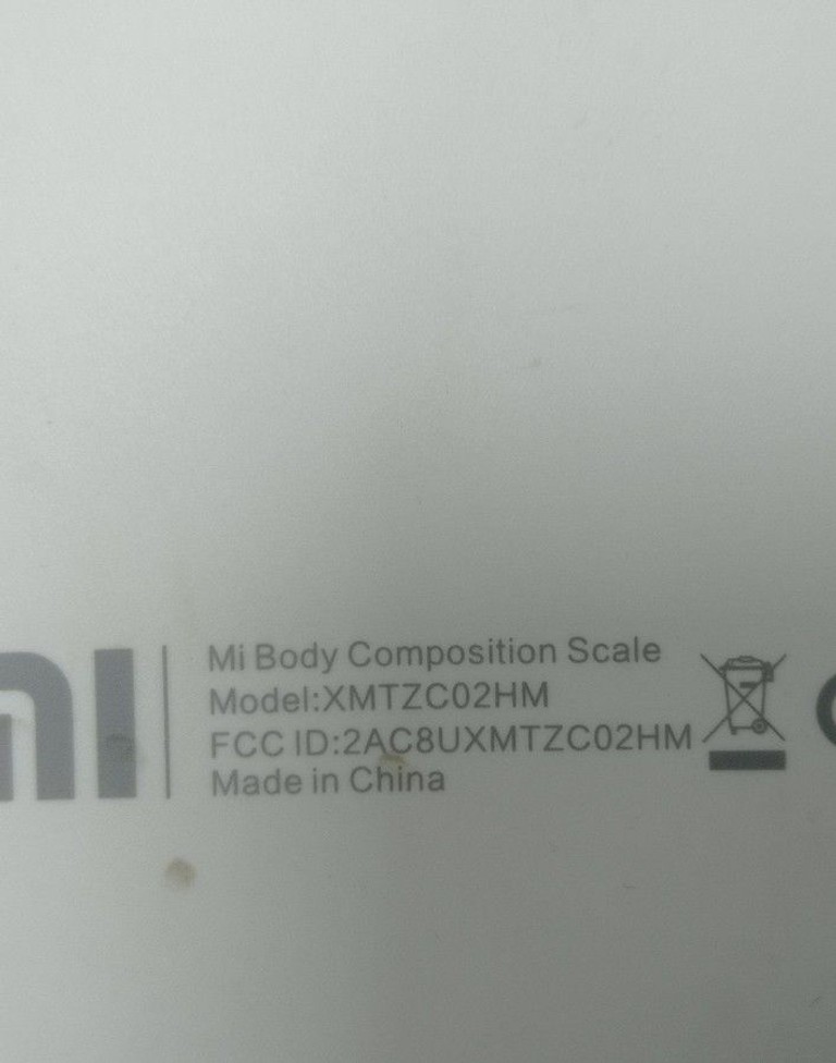 Оголошення Xiaomi Mi Body Composition Scale Б/У