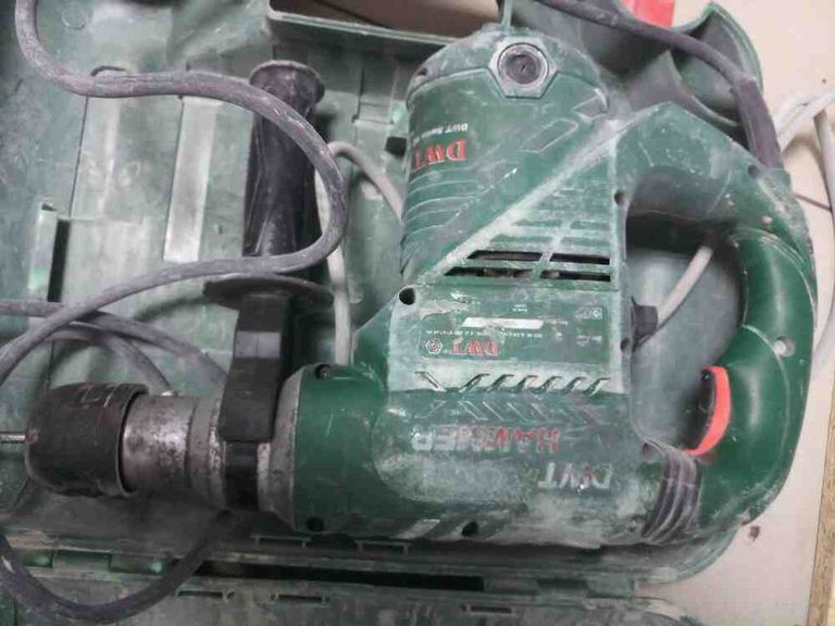 Дешево Dewalt d 25333 k 950 вт з ломбарду