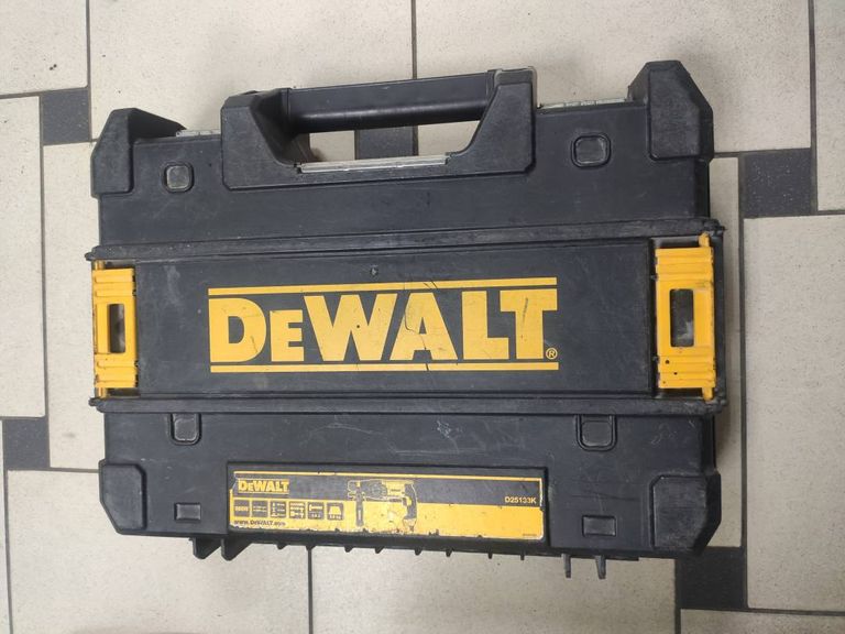 Dewalt d25133qs