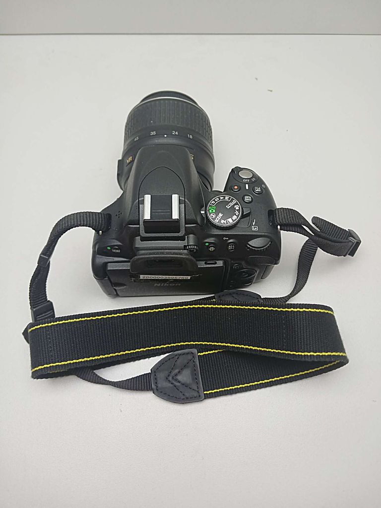 Nikon D5100 kit (18-55mm VR)