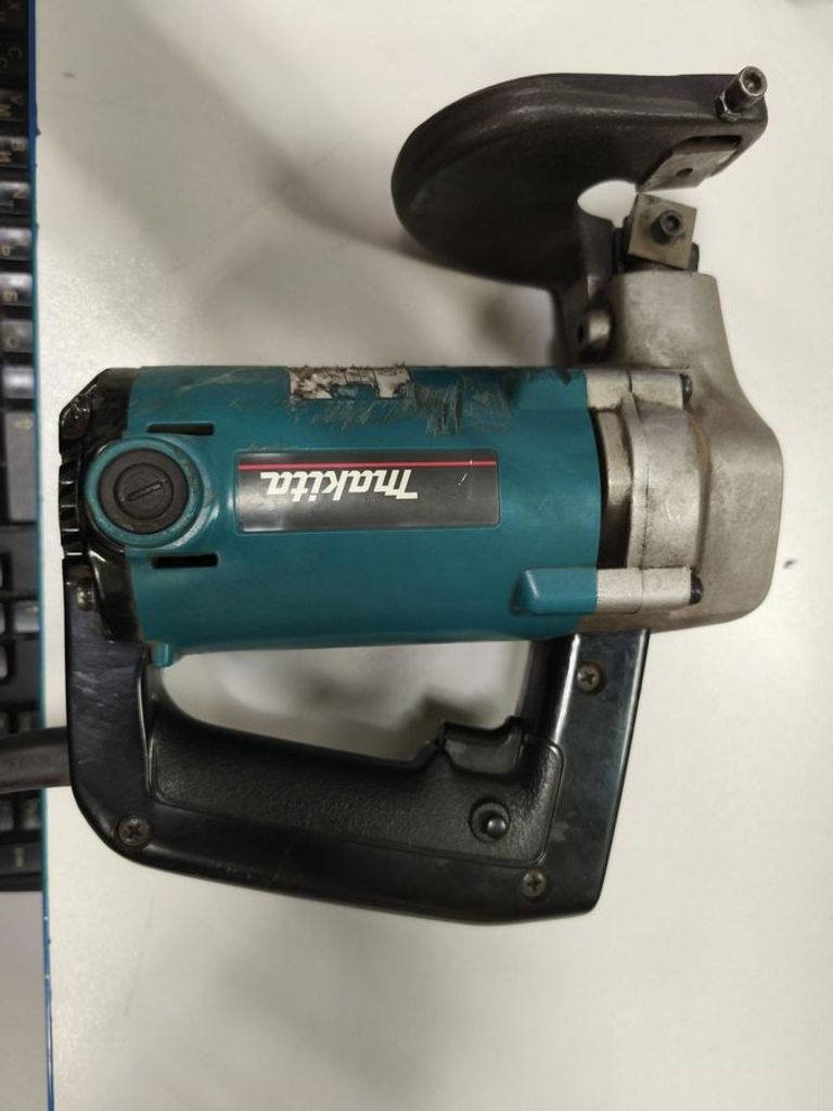 Оголошення Makita js 3200 Б/У