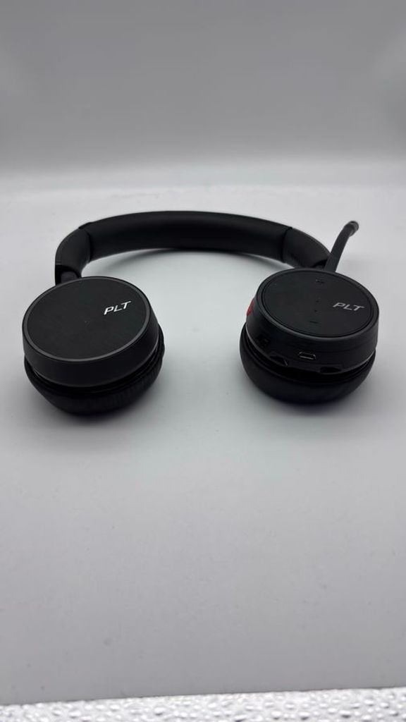 Дешево Plantronics VOYAGER 4220 UC B4210 USB-А 211996-101 з ломбарду