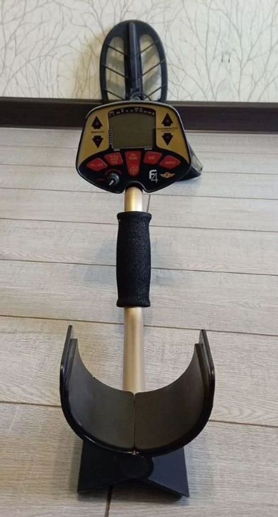 Оголошення Fisher F4 Б/У