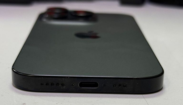 Оголошення Apple iphone 16 pro 128gb Б/У