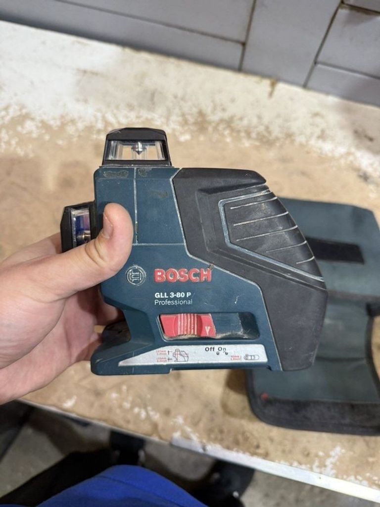 Дешево Bosch gll 3-80 p professional з ломбарду