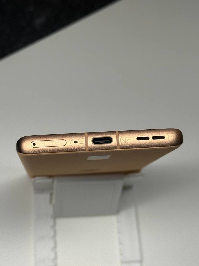 Motorola Edge 50 Ultra 16/1TB Peach Fuzz (PB0Y0056) Код:null. Зображення 8