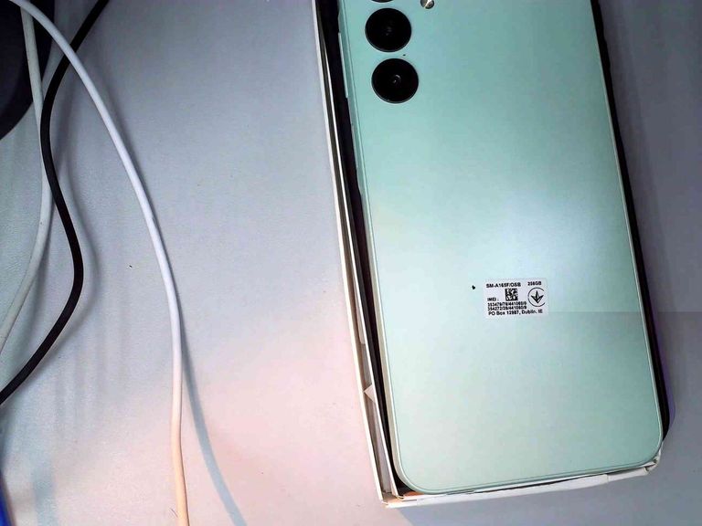 Оголошення Samsung galaxy a16 sm-a165f 8/256gb Б/У