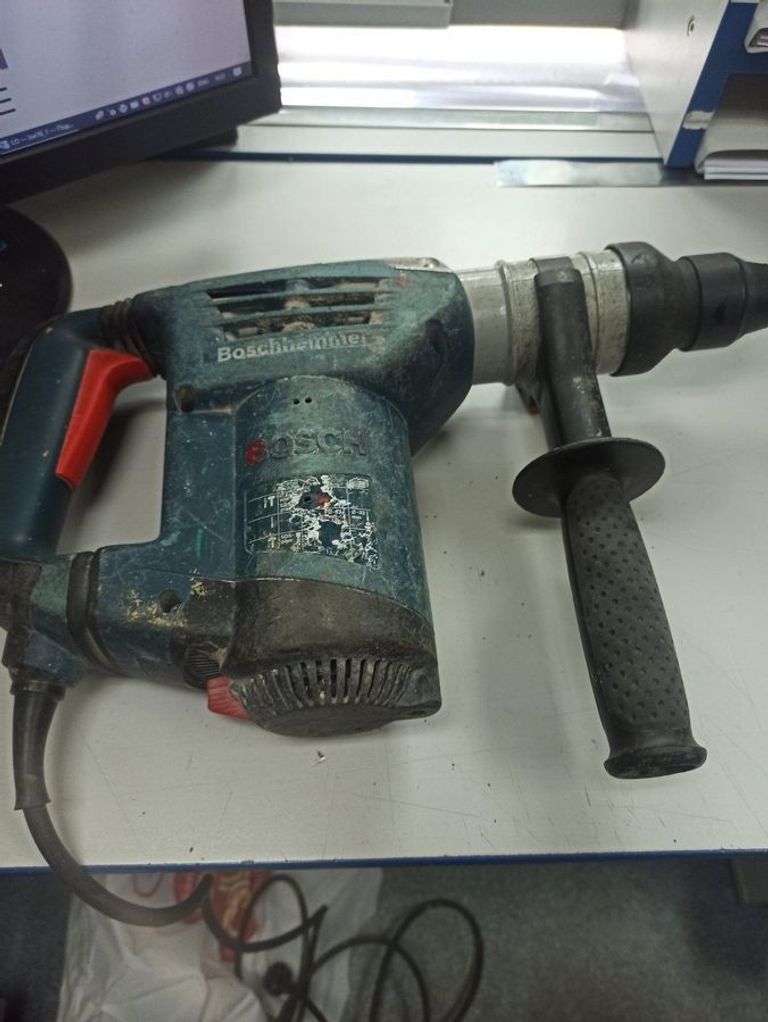 Купити Bosch GBH 4-32 DFR (0611332100) Б/У
