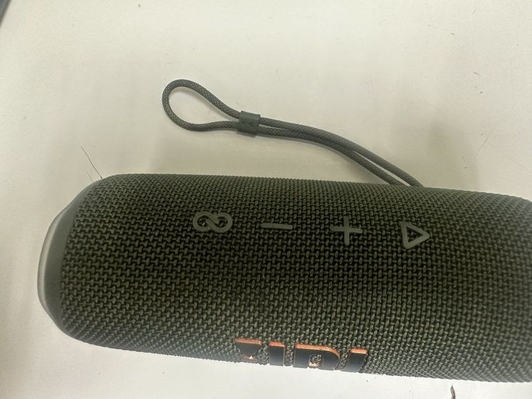 Оголошення Jbl flip 6 Б/У