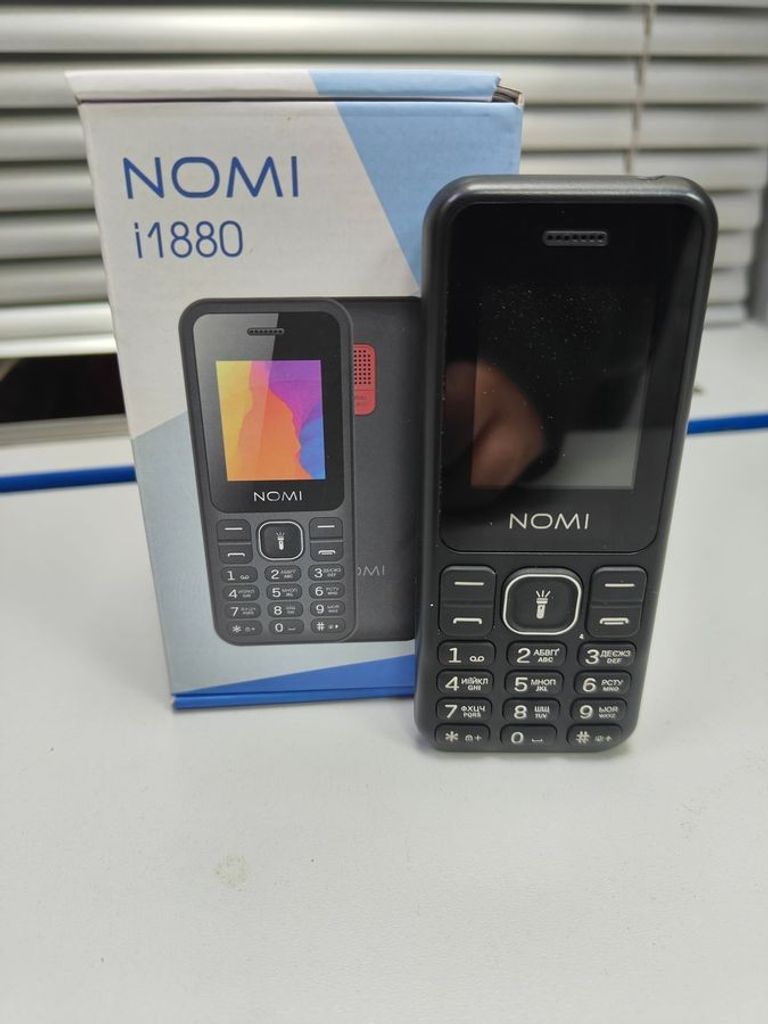 Купити Nomi i1880 Black Б/У