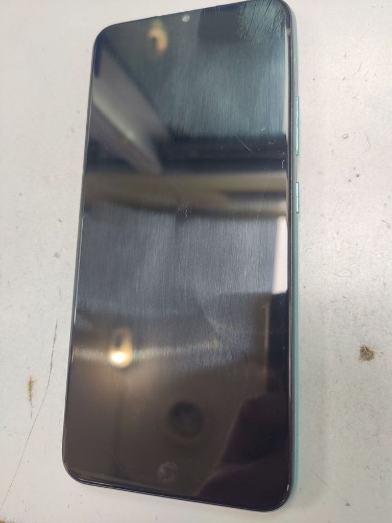 Оголошення realme Narzo 30A 4/64GB Laser Blue Б/У