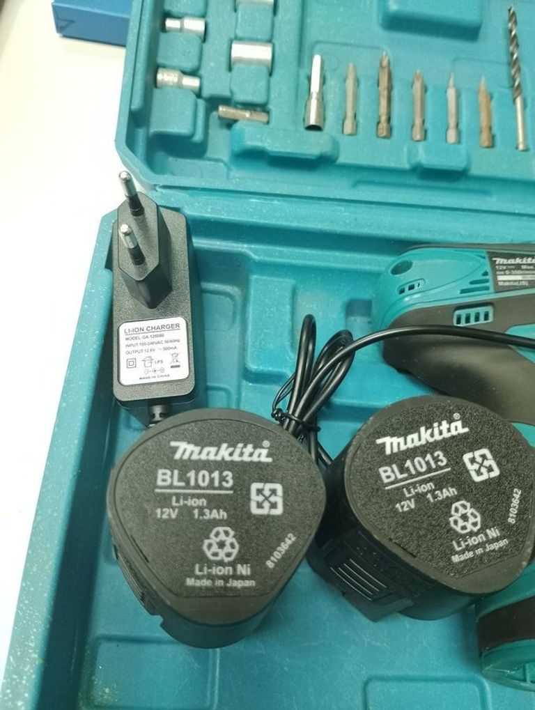 Дешево Makita df 330 dwe 2акб+зп - копія з ломбарду