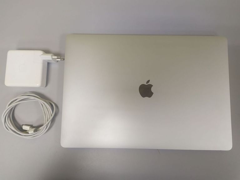 Объявление Apple macbook pro 16" 2019 /a2141 /core i7 2,6ghz /ram 16gb /ssd 500gb /amd radeon pro 5300m Б/У