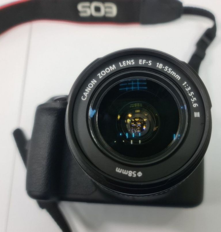 Canon eos 2000d kit ef-s 18-55mm f/3.5-5.6 iii Код:01-200808207. Изображение 7