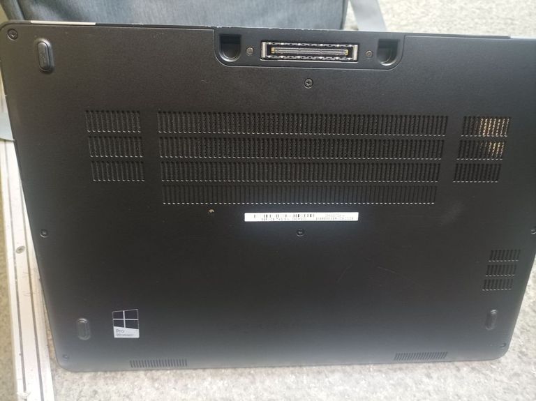 Распродажа Dell 14/core i5 6300u ddr3/8gb ddr3/hdd *відсутній/ssd 256 gb/*інтегрована, продавец Техноскарб