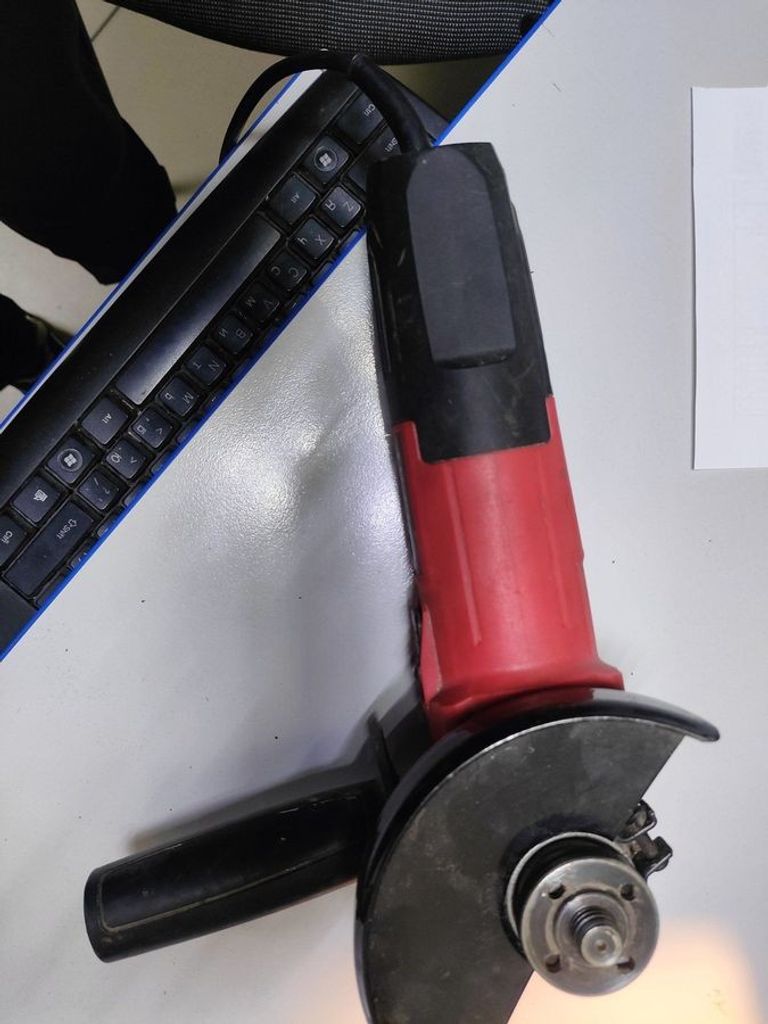 Купити Expert без моделі Б/У