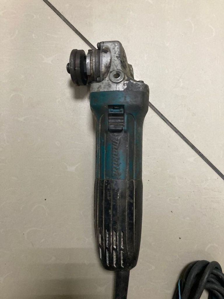 Купить Makita GA5030R Б/У