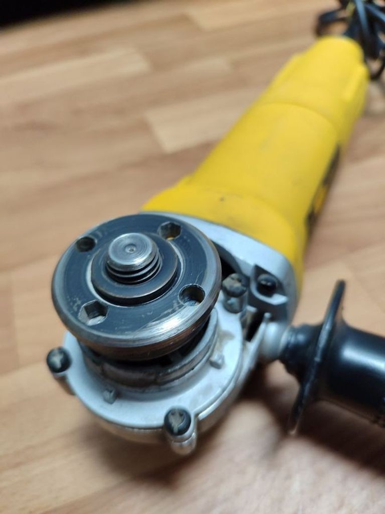 Распродажа Dewalt DWE4117, продавец Техноскарб