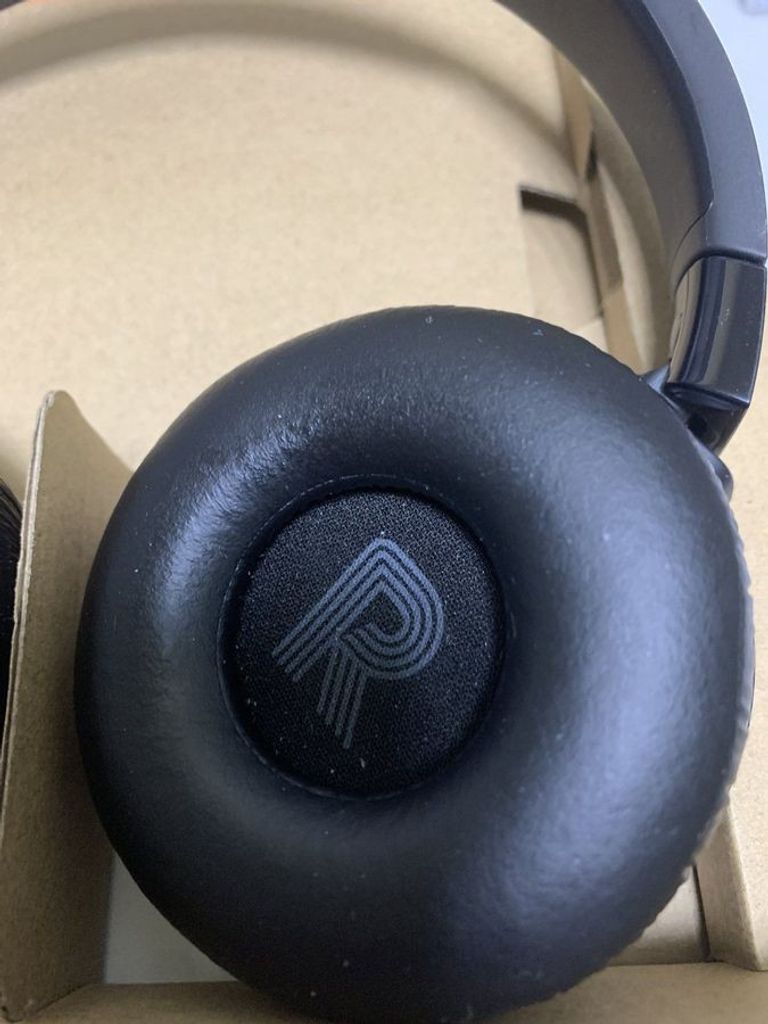 Дешиво Jbl tune 670nc с ломбарда