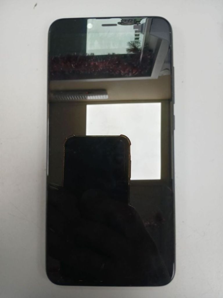 Оголошення Xiaomi Mi A2 4/32GB Black Б/У