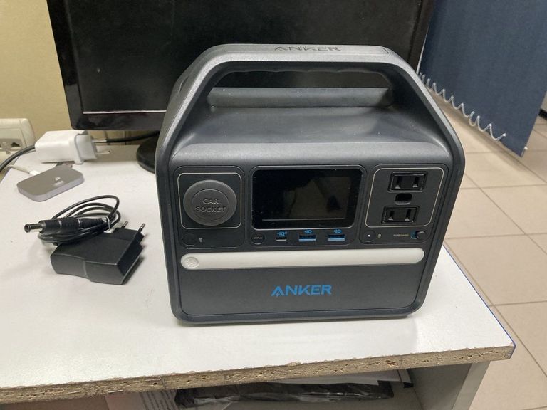 Купити Anker 521 PowerHouse - 256Wh 200W Б/У